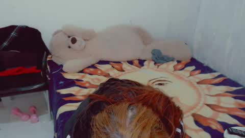 Snapshot of skarlett2072 chatting on 18, 10, 2025 Arlett online show from 18, 10, 2025