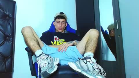 skinny marked online show from 26, 12, 2024