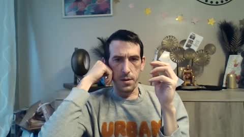 SkinnyBigCock2 online show from 27, 1, 2025