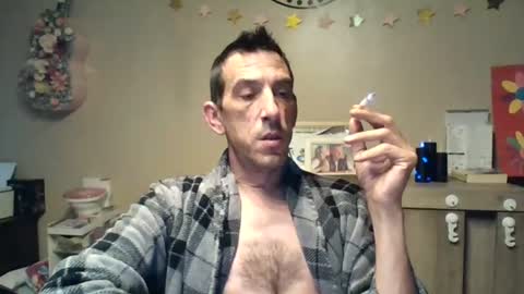 Snapshot of skinnybigcock2 chatting on 2, 8, 2026 SkinnyBigCock2 online show from 2, 8, 2026