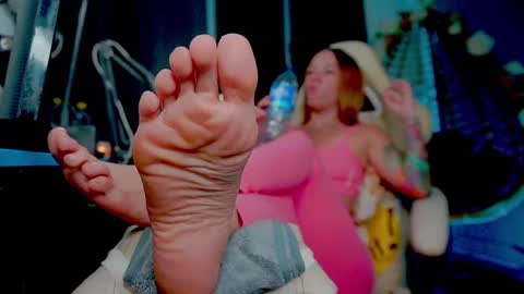 GoddessSkinny online show from 22, 2, 2025