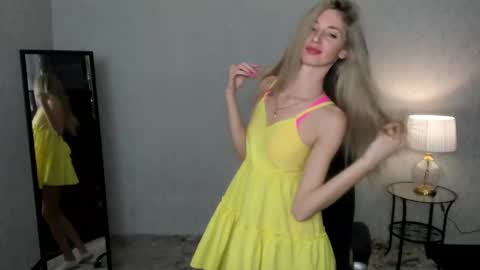 Skinnyladyy online show from 29, 1, 2025