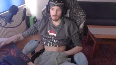 skinnylongd95 online show from 17, 3, 2026