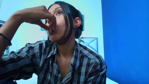 Karla  online show from 28, 12, 2024