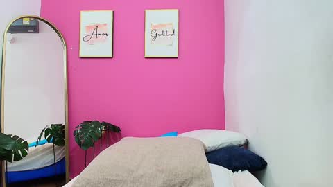 Karla  online show from 11, 1, 2025