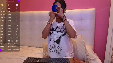 Karla  online show from 6, 2, 2025