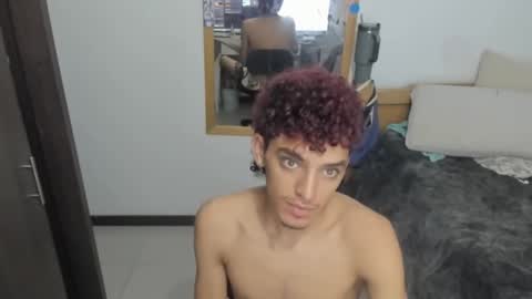 Snapshot of skinnypipe15 chatting on 16, 11, 2025 skinnypipe15 online show from 16, 11, 2025