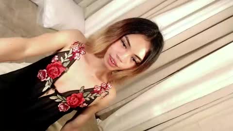 skinnytrans69 online show from 27, 4, 2026