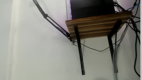 Snapshot of skinnyverus18 chatting on 23, 5, 2026 VERUS online show from 23, 5, 2026