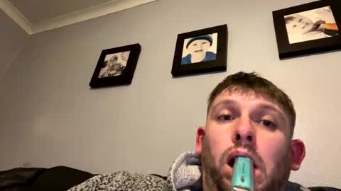 skuzzy25 online show from 19, 1, 2025