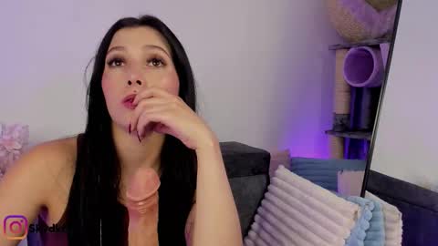 Snapshot of sky_dkt chatting on 27, 10, 2025 Sky online show from 27, 10, 2025