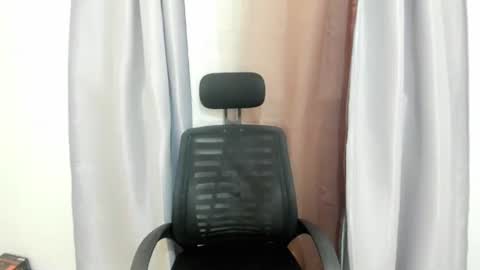 Snapshot of sky_fox_sweetxx chatting on 16, 1, 2026 online show from 16, 1, 2026