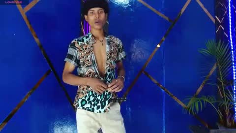 sky_walkerss online show from 20, 4, 2026