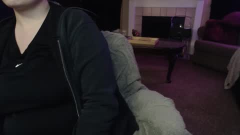 SKYLE   online show from 21, 4, 2026