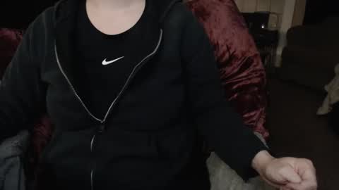 SKYLE   online show from 23, 4, 2026