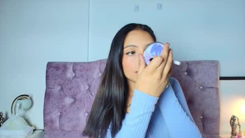 Snapshot of skye_moore chatting on 22, 10, 2025 skye moore online show from 22, 10, 2025