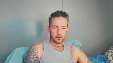 Snapshot of skylarrgrey chatting on 17, 5, 2026 SkylarGrey online show from 17, 5, 2026