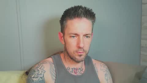 Snapshot of skylarrgrey chatting on 27, 5, 2026 SkylarGrey online show from 27, 5, 2026