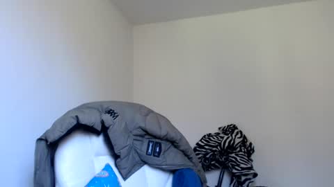 Snapshot of skyler1195 chatting on 6, 7, 2026 Skyler online show from 6, 7, 2026