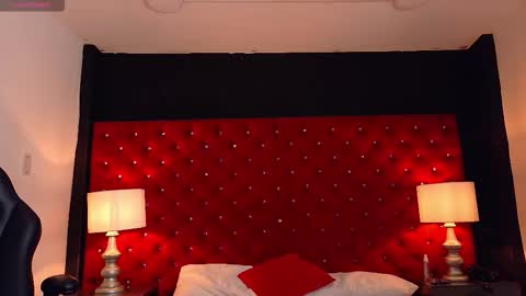 Snapshot of skylerbigxxx chatting on 21, 9, 2025 SKYLERBIGXXX online show from 21, 9, 2025