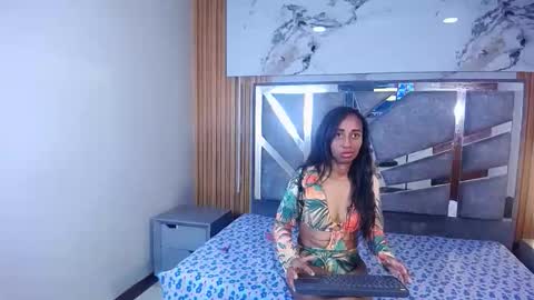 Snapshot of skymarincl202 chatting on 15, 4, 2026 Sky Marin.. online show from 15, 4, 2026