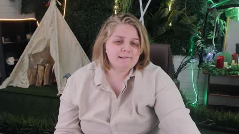 Snapshot of sladadeew chatting on 30, 1, 2025 Slada Deew online show from 30, 1, 2025