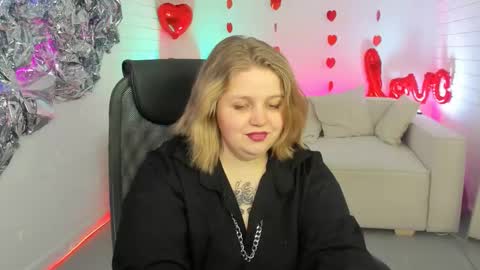 Snapshot of sladadeew chatting on 20, 2, 2025 Slada Deew online show from 20, 2, 2025