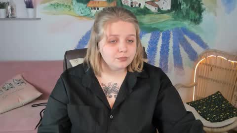 Snapshot of sladadeew chatting on 26, 2, 2025 Slada Deew online show from 26, 2, 2025