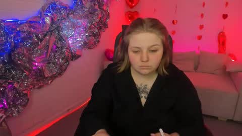 Snapshot of sladadeew chatting on 27, 2, 2025 Slada Deew online show from 27, 2, 2025