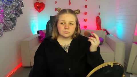 Snapshot of sladadeew chatting on 7, 3, 2025 Slada Deew online show from 7, 3, 2025