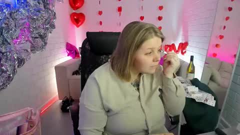 Snapshot of sladadeew chatting on 8, 3, 2025 Slada Deew online show from 8, 3, 2025