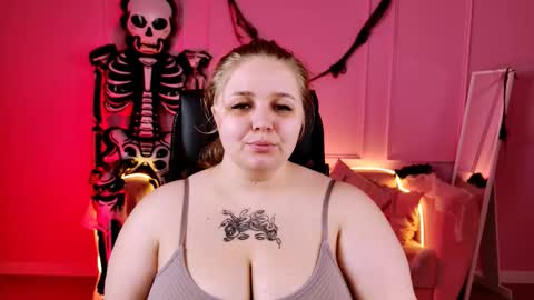 Snapshot of sladadeew chatting on 18, 10, 2025 Slada Deew online show from 18, 10, 2025