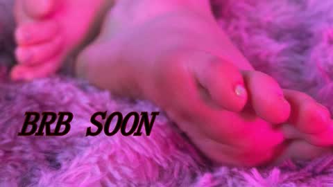 Snapshot of sladadeew chatting on 28, 11, 2025 Slada Deew online show from 28, 11, 2025