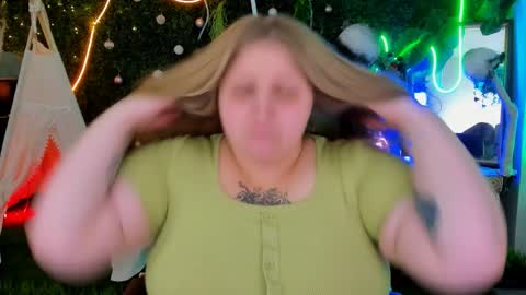 Snapshot of sladadeew chatting on 11, 3, 2026 Slada Deew online show from 11, 3, 2026