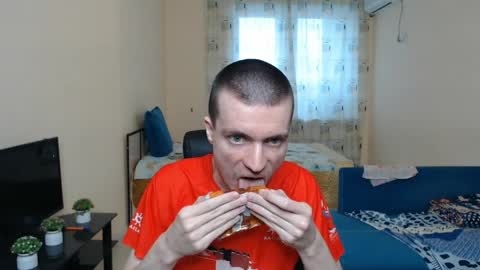 Snapshot of slavaxxx777 chatting on 18, 5, 2026 Slava GAY. PVT OPEN. online show from 18, 5, 2026