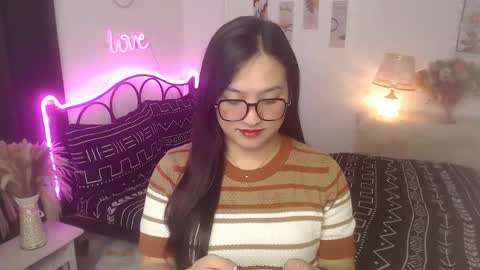 Queen Cyrine online show from 16, 12, 2025