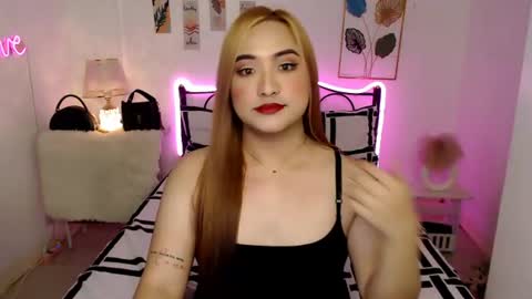 Queen Cyrine online show from 9, 6, 2026