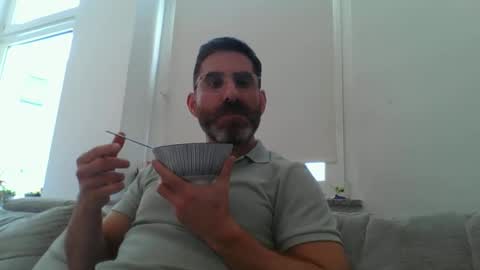 Snapshot of slavefuckfunhype chatting on 5, 3, 2025 camboy online show from 5, 3, 2025