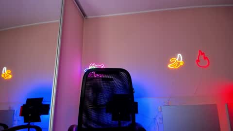 Snapshot of slemgem chatting on 13, 2, 2025 Slemgem Amy friends online show from 13, 2, 2025