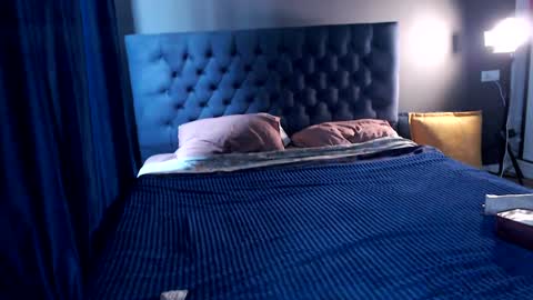 Snapshot of slemgem chatting on 19, 10, 2025 Slemgem Amy friends online show from 19, 10, 2025