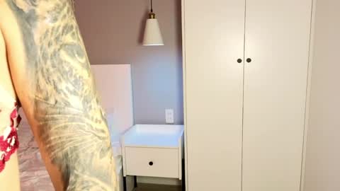 Snapshot of slemgem chatting on 4, 4, 2026 Slemgem Amy friends online show from 4, 4, 2026