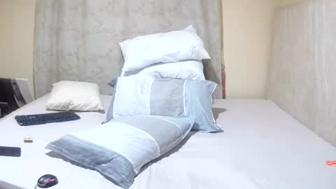 slender_sweetbabe online show from 21, 6, 2026