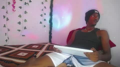 sleyandluna1 online show from 17, 5, 2026