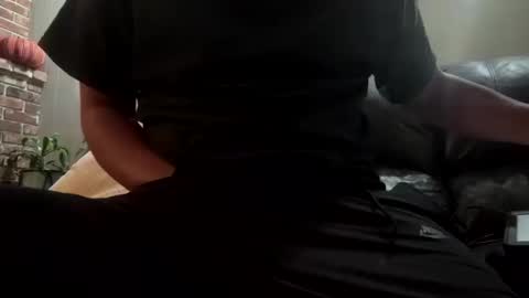 Snapshot of slick2285 chatting on 18, 10, 2025 slick2285 online show from 18, 10, 2025