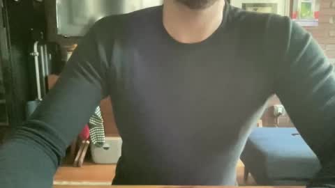 slickandeasy39 online show from 3, 1, 2025