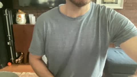 slickandeasy39 online show from 4, 3, 2025