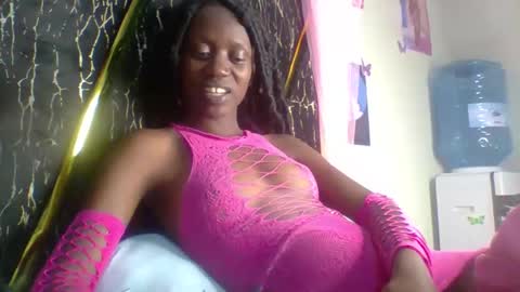 Snapshot of slim_ebony2006 chatting on 10, 11, 2025 Anna online show from 10, 11, 2025