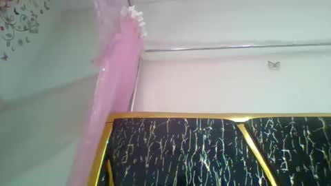 Snapshot of slim_ebony2006 chatting on 17, 11, 2025 Anna online show from 17, 11, 2025