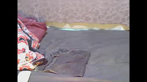 slim_girl01 online show from 15, 2, 2026