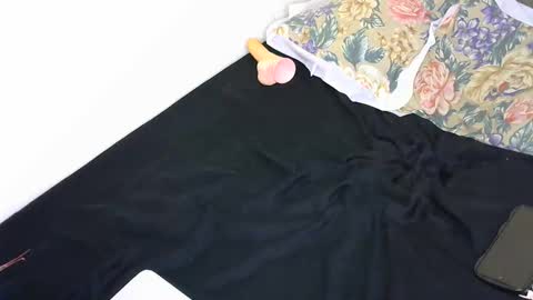 slim_me online show from 10, 4, 2026